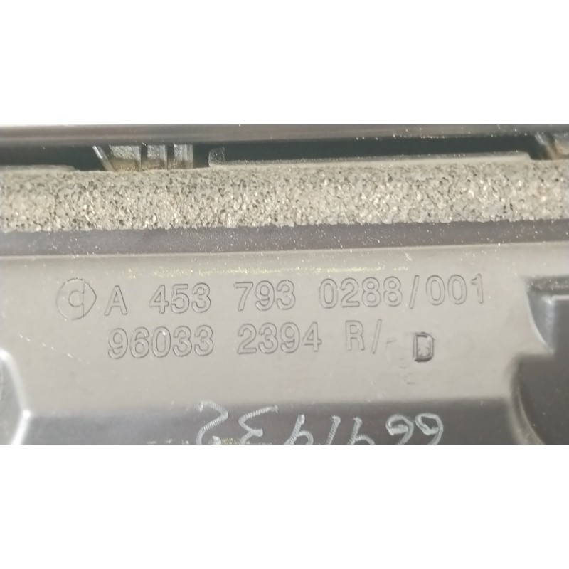 Recambio de moldura para smart forfour hatchback (453) 0.9 (453.044, 453.053) referencia OEM IAM A4537930288  