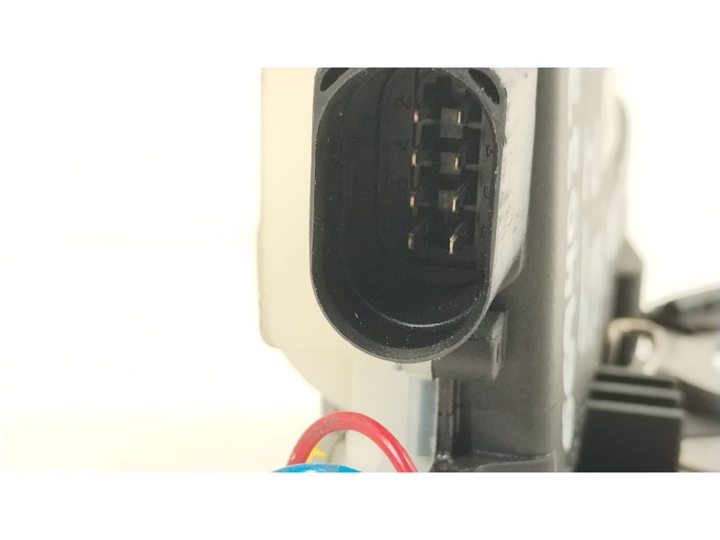 Recambio de cerradura puerta delantera izquierda para seat toledo ii (1m2) 1.6 referencia OEM IAM 3B1837015AP  