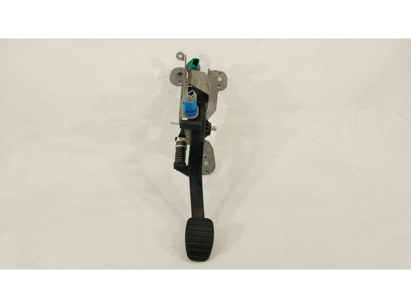 Recambio de pedal embrague para renault megane iii hatchback (bz0/1_, b3_) 1.5 dci referencia OEM IAM 465030037R  