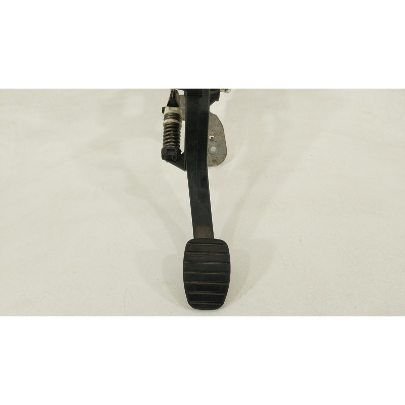 Recambio de pedal embrague para renault megane iii hatchback (bz0/1_, b3_) 1.5 dci referencia OEM IAM 465030037R  