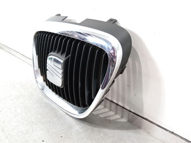 Recambio de rejilla delantera para seat leon (1p1) 1.9 tdi referencia OEM IAM 5P0853654 5P0853679 