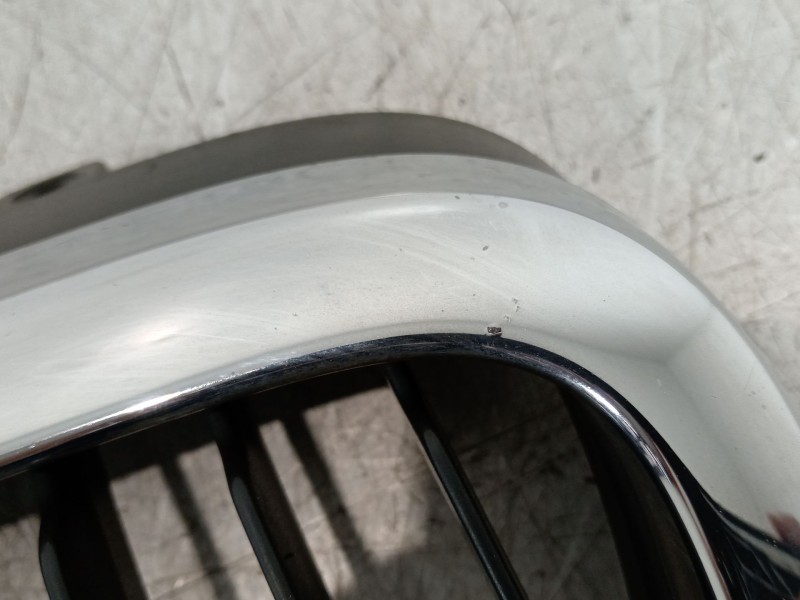 Recambio de rejilla delantera para seat leon (1p1) 1.9 tdi referencia OEM IAM 5P0853654 5P0853679 