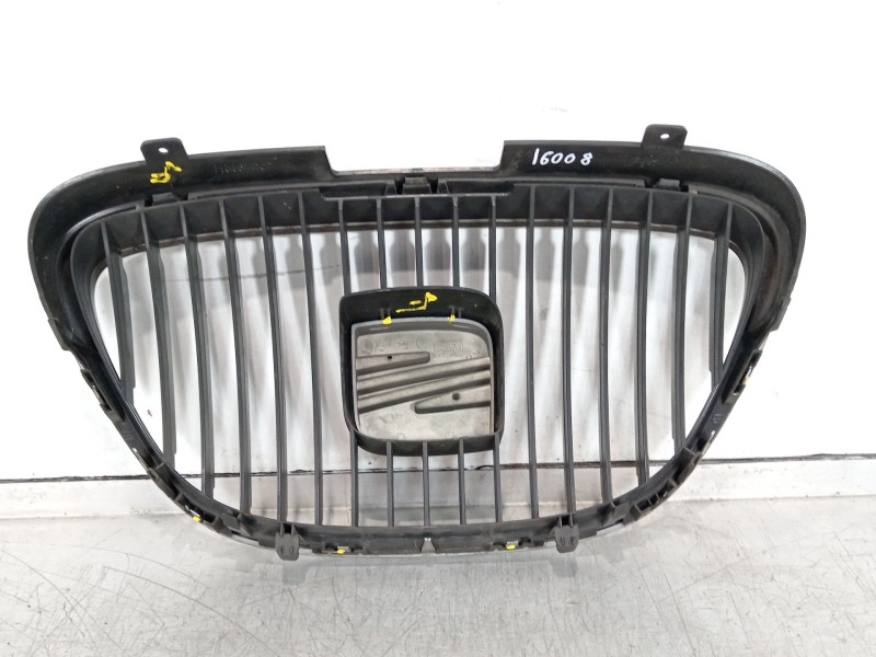 Recambio de rejilla delantera para seat leon (1p1) 1.9 tdi referencia OEM IAM 5P0853654 5P0853679 