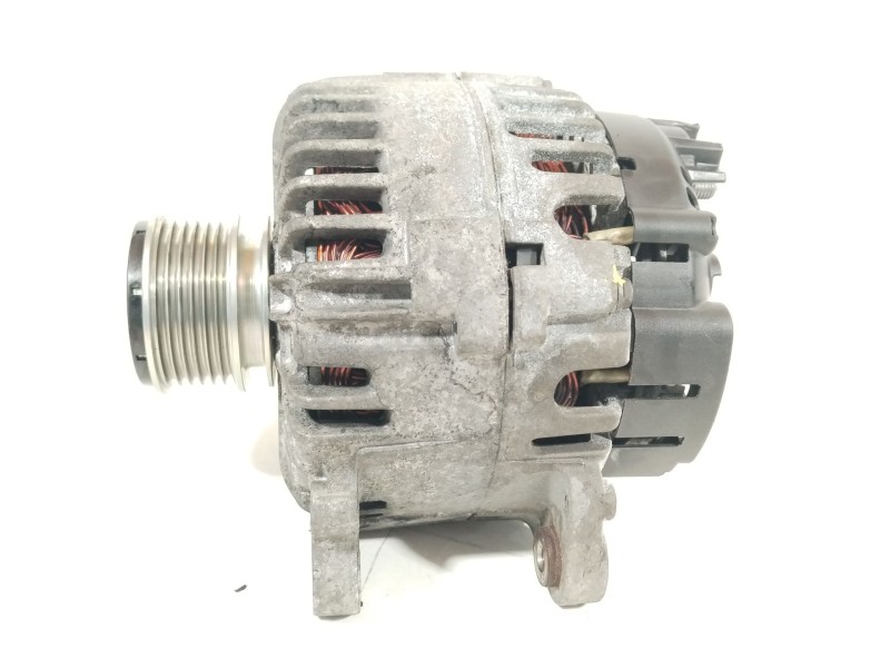 Recambio de alternador para seat altea (5p1) 1.9 tdi referencia OEM IAM 06F903023C TG14C011 