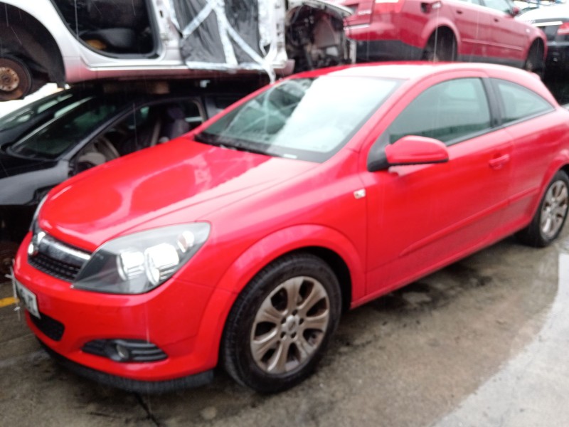 opel astra h gtc (a04) del año 2008