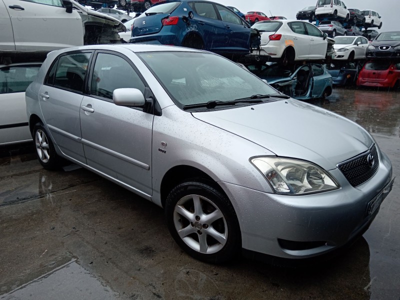 toyota corolla (_e12_) del año 2003