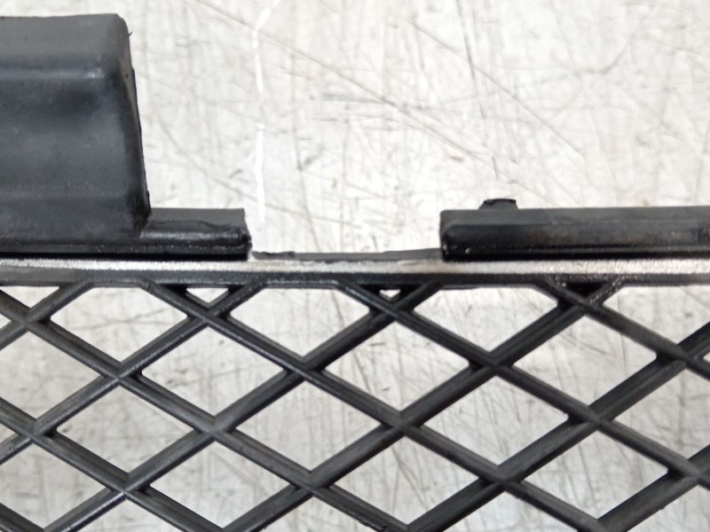 Recambio de rejilla delantera para volkswagen new beetle (9c1, 1c1) 1.6 referencia OEM IAM 1C9807647  