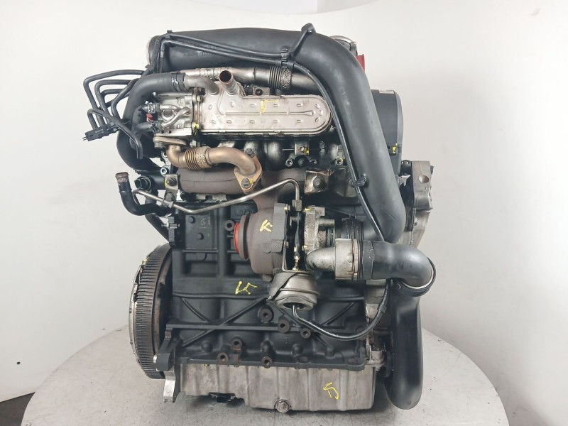 Recambio de motor completo para volkswagen golf v (1k1) 1.9 tdi referencia OEM IAM BXE  