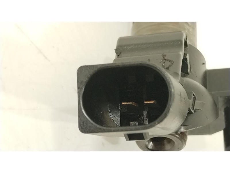 Recambio de inyector para volkswagen touareg (7la) tdi v6 referencia OEM IAM 059130277AB 0445115037 