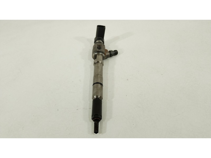 Recambio de inyector para skoda fabia ii (542) 1.6 tdi referencia OEM IAM 03L130277S  