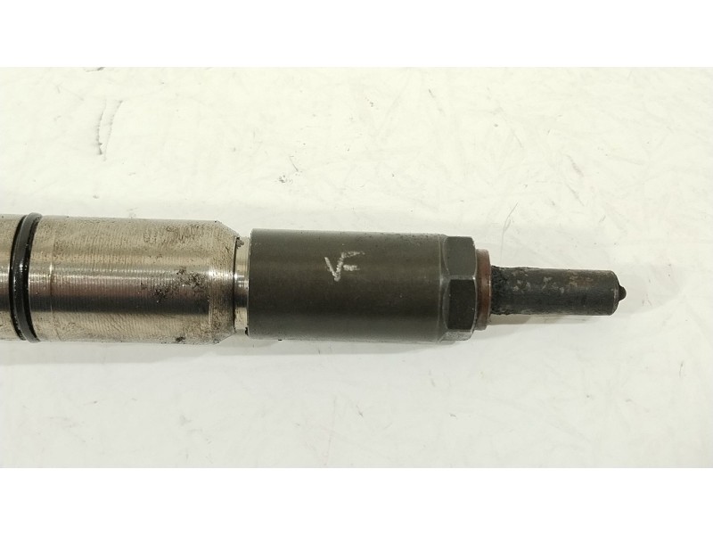 Recambio de inyector para skoda fabia ii (542) 1.6 tdi referencia OEM IAM 03L130277S  