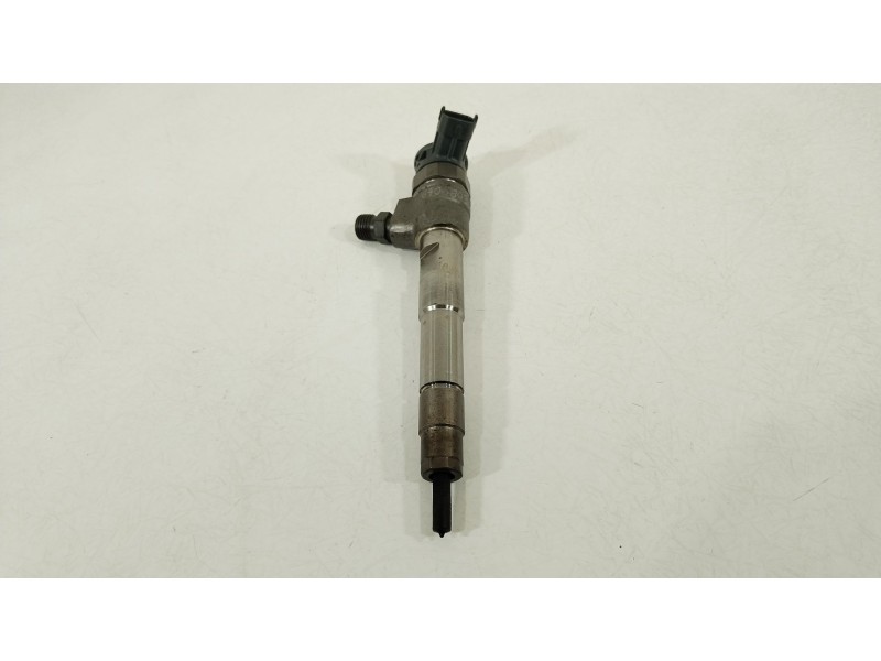 Recambio de inyector para nissan qashqai (j11) referencia OEM IAM H8201636333 0445110800 