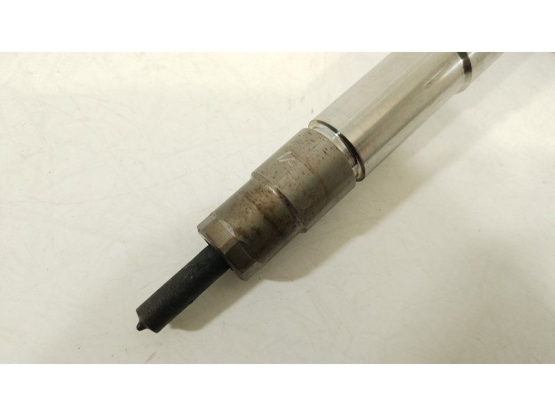 Recambio de inyector para nissan qashqai (j11) referencia OEM IAM H8201636333 0445110800 