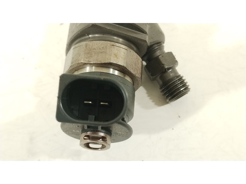 Recambio de inyector para mini mini countryman (r60) cooper d referencia OEM IAM 850690204 0445110600 