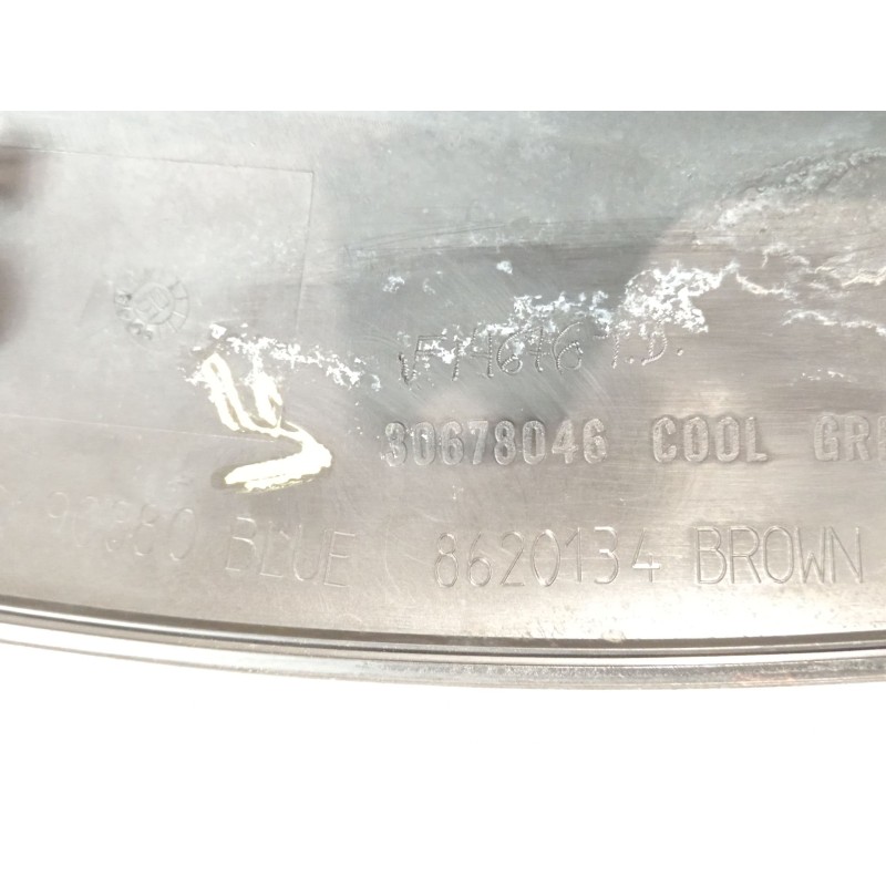 Recambio de aletin trasero derecho para volvo xc70 i cross country (295) d5 xc awd referencia OEM IAM 30678046  