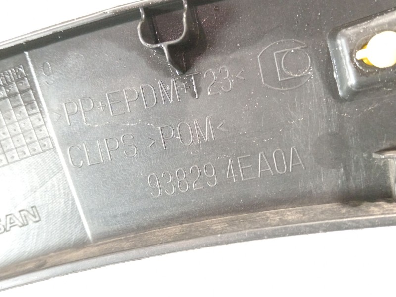 Recambio de aletin trasero izquierdo para nissan qashqai (j11) acenta referencia OEM IAM 938294EA0A  