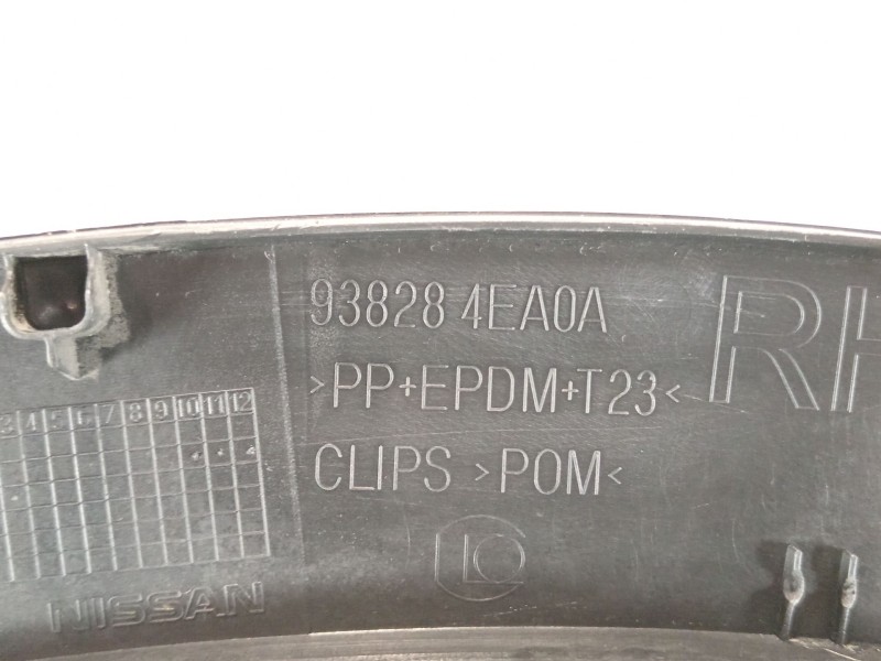 Recambio de aletin trasero derecho para nissan qashqai (j11) tekna premium referencia OEM IAM 938284EA0A  