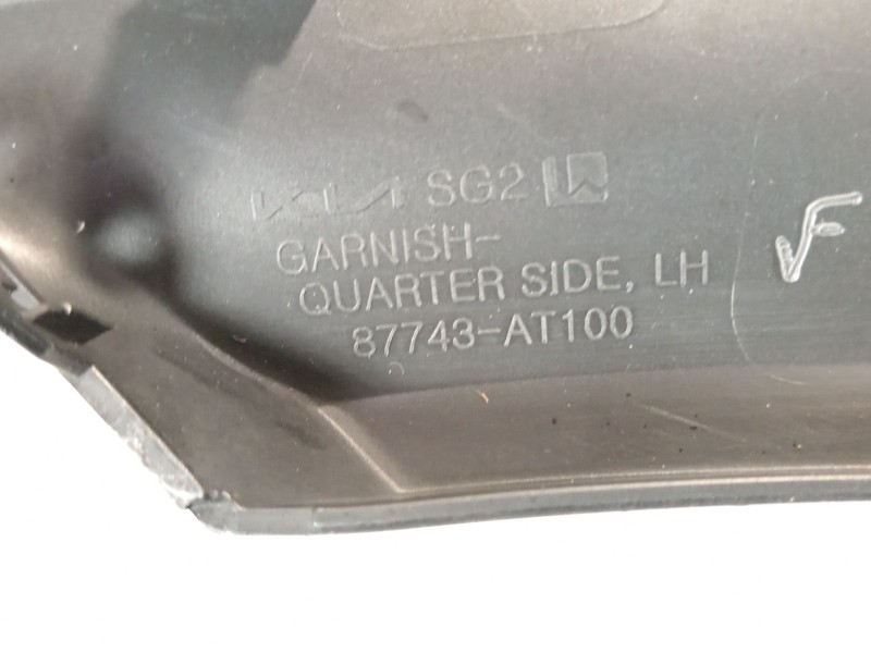 Recambio de aletin trasero izquierdo para kia niro (de) 1.6 gdi hybrid referencia OEM IAM 87743AT100  