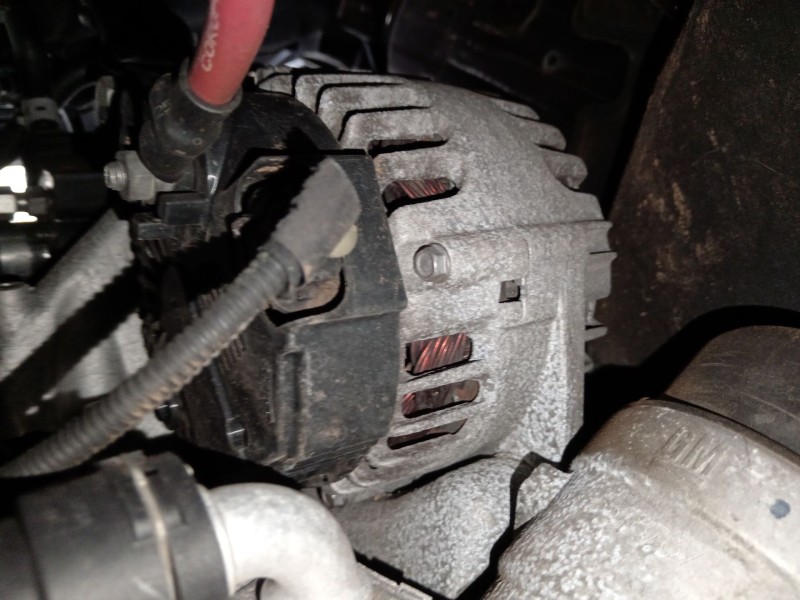 Recambio de alternador para opel astra j gtc 2.0 cdti (08) referencia OEM IAM 13502581 TG12C052 