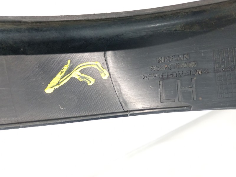 Recambio de aletin trasero izquierdo para nissan qashqai i (j10, nj10) 1.5 dci referencia OEM IAM 93829JD000  