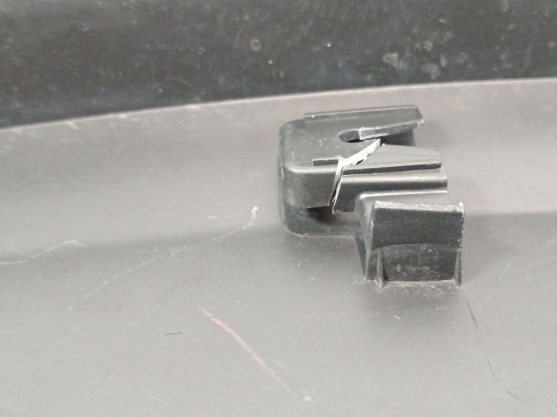 Recambio de aletin trasero derecho para kia niro (de) 1.6 gdi hybrid referencia OEM IAM 87744AT100  