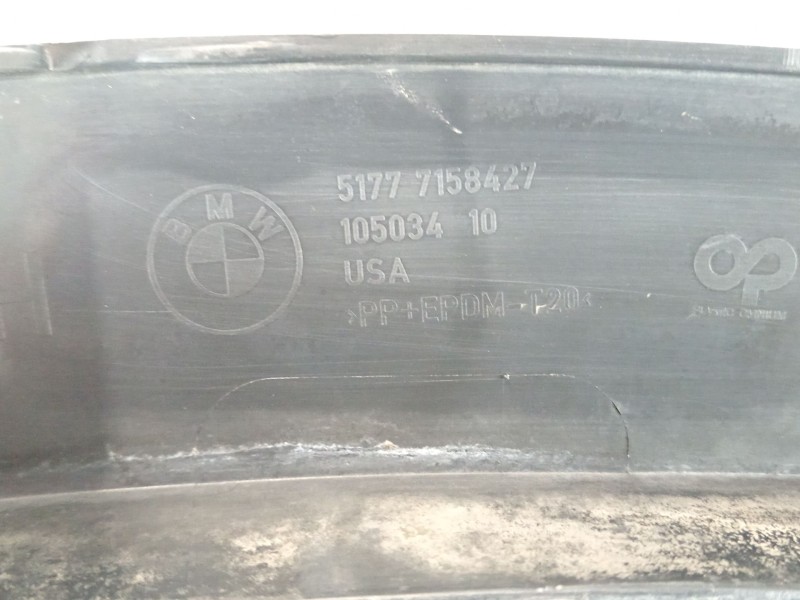 Recambio de aletin delantero izquierdo para bmw x5 (e70) 3.0d referencia OEM IAM 51777158427  