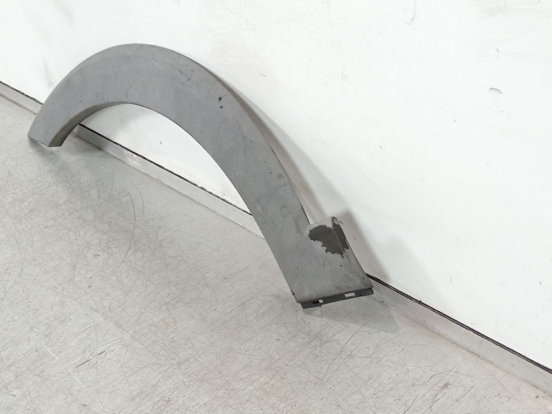 Recambio de aletin delantero izquierdo para chevrolet captiva 2.0 vcdi lt referencia OEM IAM 96439703  