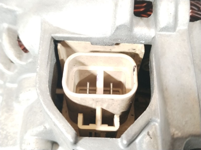 Recambio de alternador para kia pregio furgoneta (tb) 2.5 tci d referencia OEM IAM 3730042473 TA000A54701 