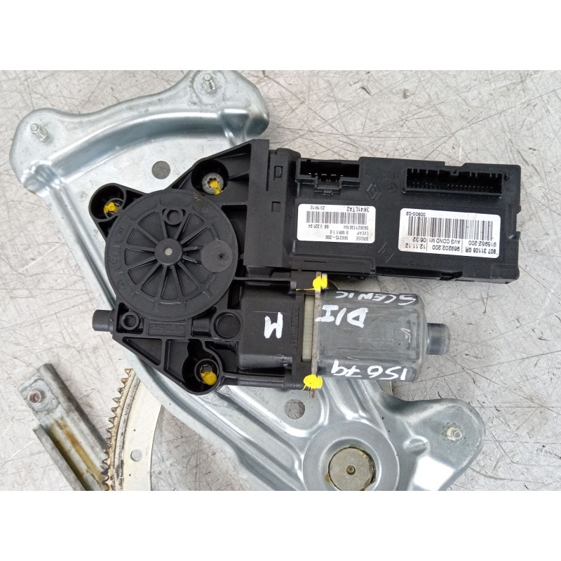 Recambio de elevalunas delantero izquierdo para renault scénic iii (jz0/1_) 1.2 tce referencia OEM IAM 807311050R 968431100 