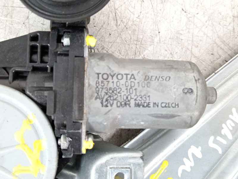 Recambio de elevalunas trasero izquierdo para toyota auris hybrid active referencia OEM IAM 6984002240 857100D100 