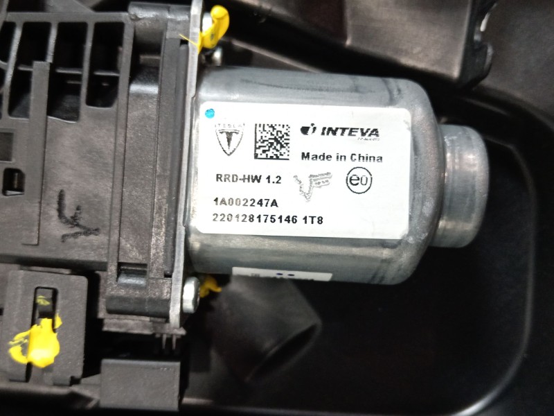 Recambio de elevalunas trasero derecho para tesla model 3 ev referencia OEM IAM 161644599A 1A002247A 