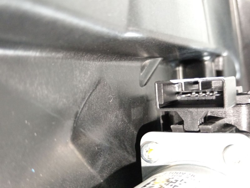 Recambio de elevalunas trasero derecho para tesla model 3 ev referencia OEM IAM 161644599A 1A002247A 