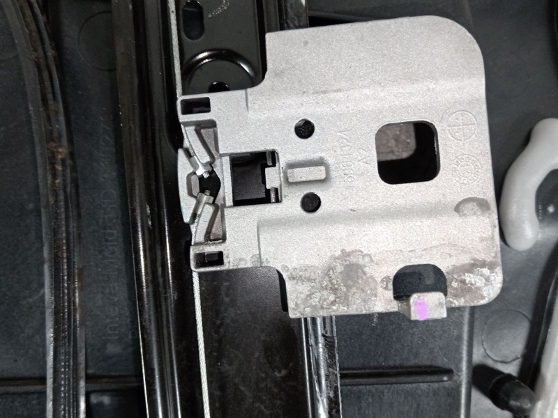 Recambio de elevalunas trasero derecho para tesla model 3 ev referencia OEM IAM 161644599A 1A002247A 