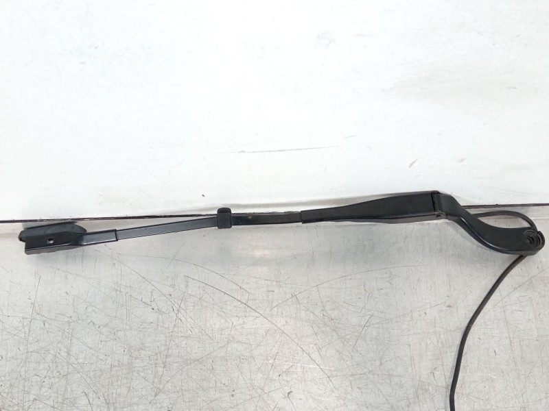 Recambio de brazo limpia delantero izquierdo para tesla model 3 ev referencia OEM IAM 162168300A  
