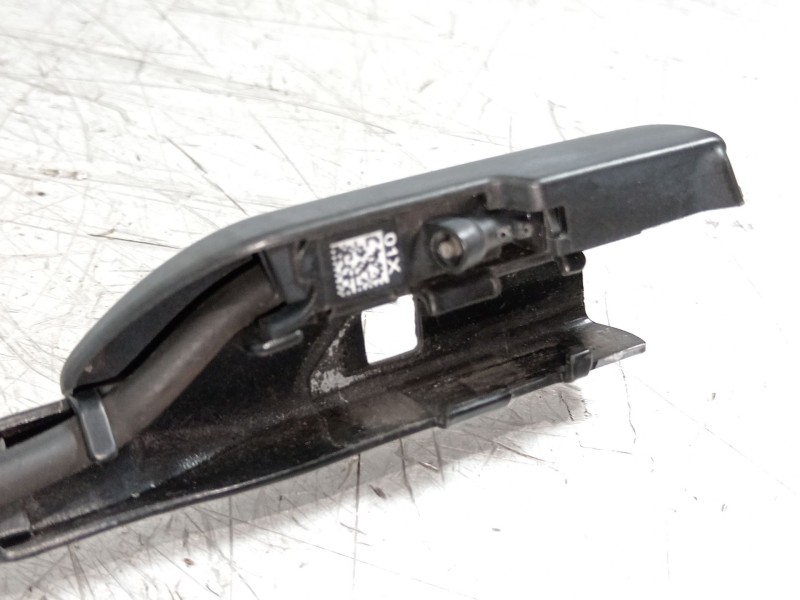 Recambio de brazo limpia delantero izquierdo para tesla model 3 ev referencia OEM IAM 162168300A  
