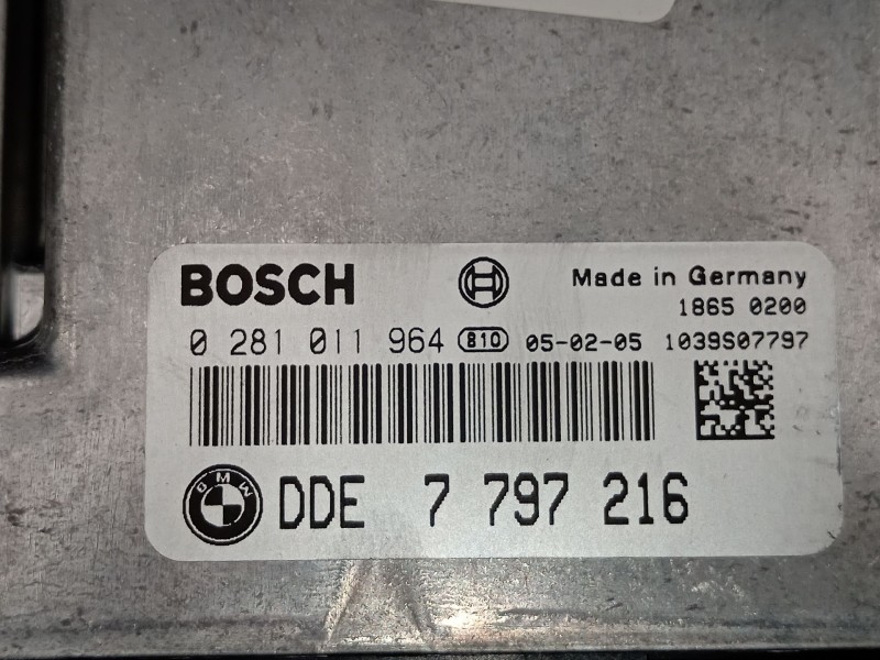 Recambio de centralita motor uce para bmw 1 (e87) 118 d referencia OEM IAM 7797216 0281011964 