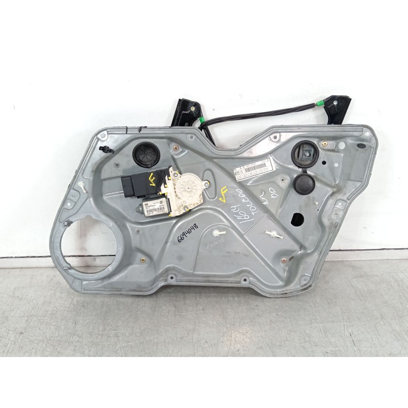 Recambio de elevalunas delantero derecho para seat toledo ii (1m2) 1.6 referencia OEM IAM 1M0837756B 1C0959802C 1M0837462A