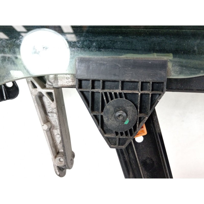 Recambio de elevalunas delantero derecho para seat exeo st (3r5) 2.0 tdi referencia OEM IAM 8E0837462C 8E1959802G 0130821764