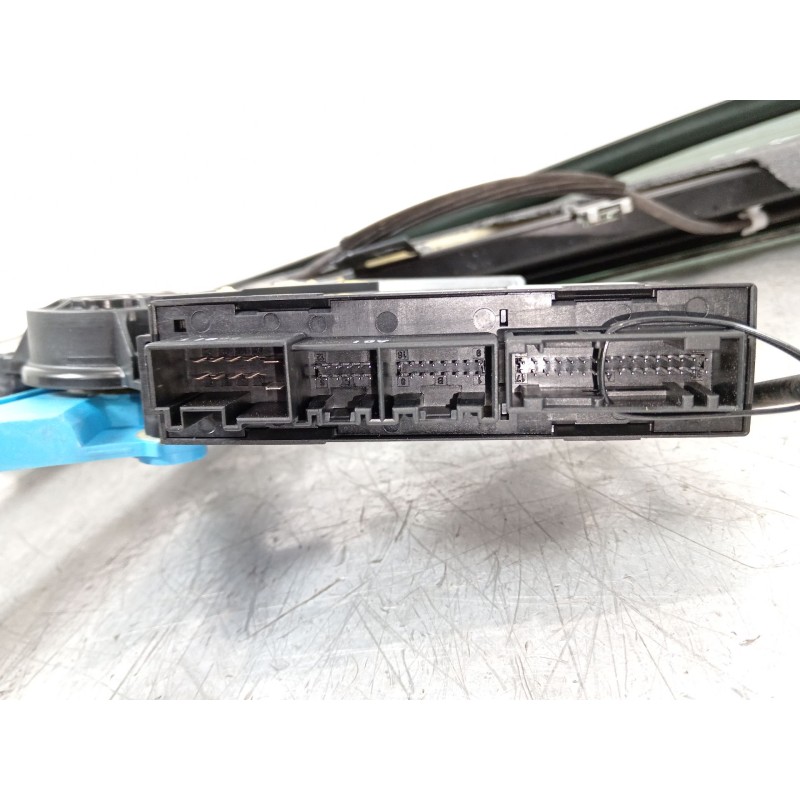 Recambio de elevalunas delantero derecho para seat exeo st (3r5) 2.0 tdi referencia OEM IAM 8E0837462C 8E1959802G 0130821764