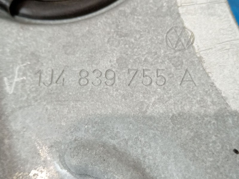 Recambio de elevalunas trasero izquierdo para volkswagen golf iv (1j1) 1.9 tdi referencia OEM IAM 1J4839755A 1J4839461F 1J495981