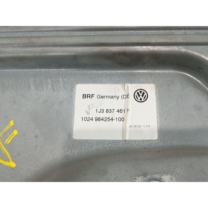 Recambio de elevalunas delantero izquierdo para volkswagen golf iv (1j1) 1.9 tdi 4motion referencia OEM IAM 1J3837461H 1C1959801