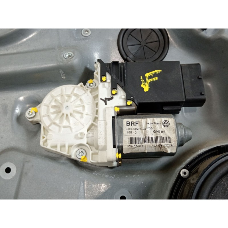 Recambio de elevalunas delantero izquierdo para volkswagen golf iv (1j1) 1.9 tdi 4motion referencia OEM IAM 1J3837461H 1C1959801