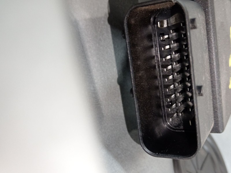 Recambio de elevalunas delantero izquierdo para volkswagen golf iv (1j1) 1.9 tdi 4motion referencia OEM IAM 1J3837461H 1C1959801