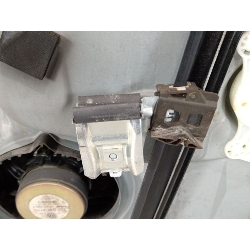 Recambio de elevalunas delantero izquierdo para volkswagen golf iv (1j1) 1.9 tdi 4motion referencia OEM IAM 1J3837461H 1C1959801
