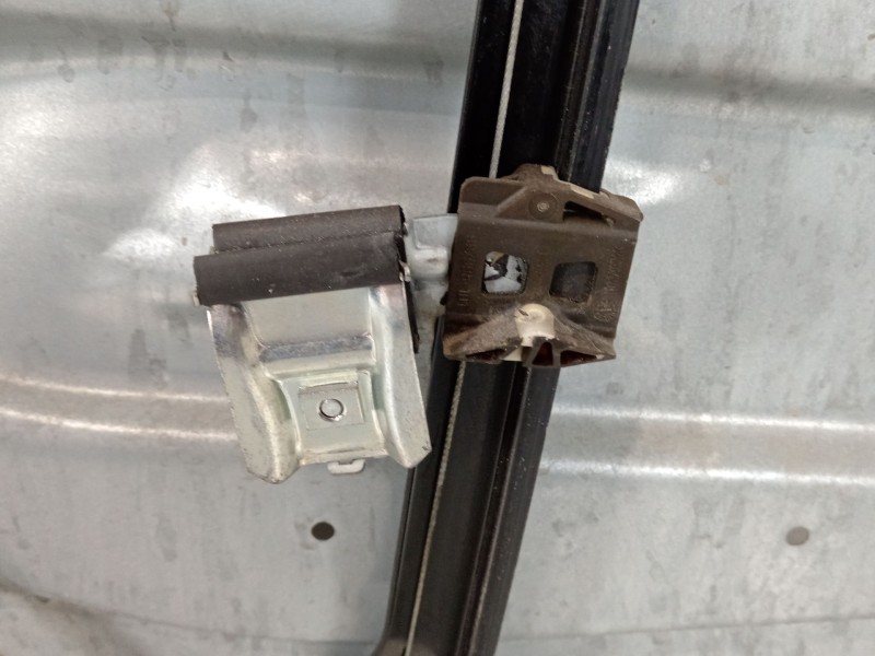 Recambio de elevalunas delantero izquierdo para volkswagen golf iv (1j1) 1.9 tdi 4motion referencia OEM IAM 1J3837461H 1C1959801