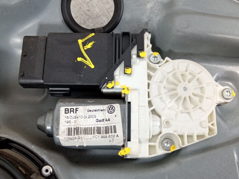 Recambio de elevalunas delantero derecho para volkswagen golf iv (1j1) 1.9 tdi 4motion referencia OEM IAM 1J3837462H 1C1959802A 