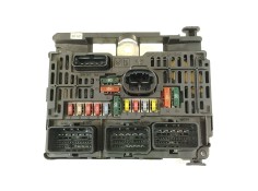 Recambio de caja reles / fusibles para peugeot 407 (6d_) 2.0 (6drfnb, 6drfne) referencia OEM IAM 9661682580 S118983001Q BSML0100