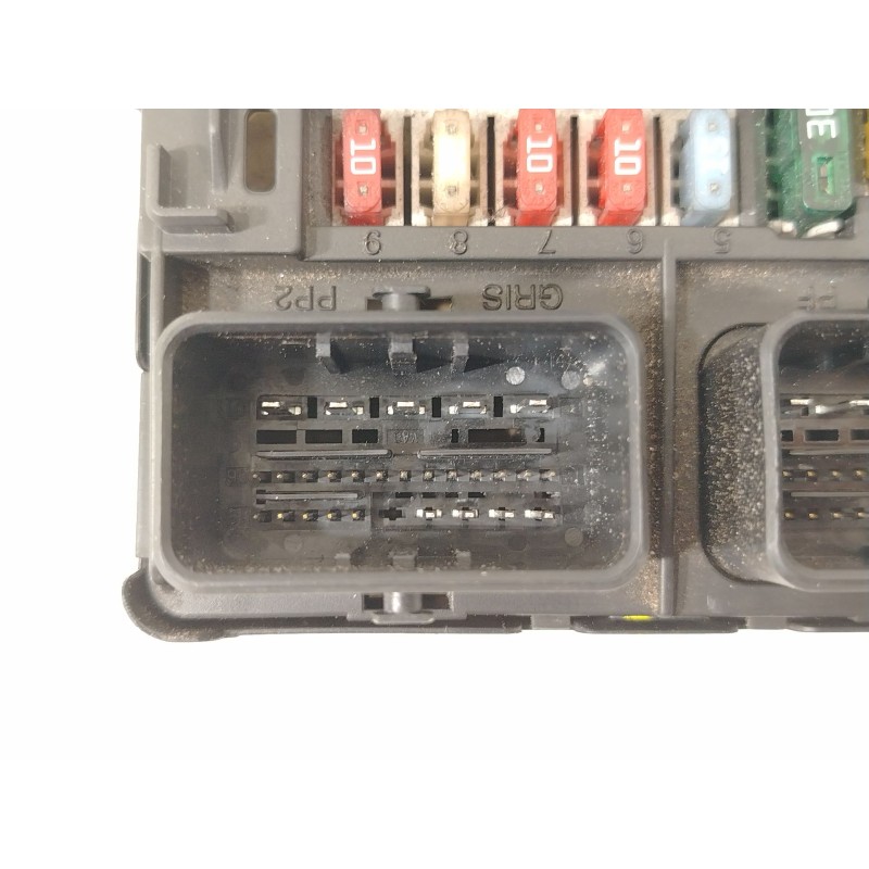Recambio de caja reles / fusibles para peugeot 407 (6d_) 2.0 (6drfnb, 6drfne) referencia OEM IAM 9661682580 S118983001Q BSML0100