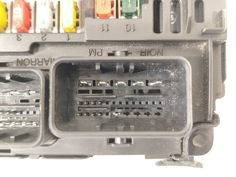 Recambio de caja reles / fusibles para peugeot 407 (6d_) 2.0 (6drfnb, 6drfne) referencia OEM IAM 9661682580 S118983001Q BSML0100