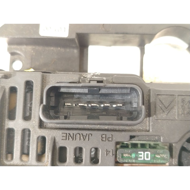 Recambio de caja reles / fusibles para peugeot 407 (6d_) 2.0 (6drfnb, 6drfne) referencia OEM IAM 9661682580 S118983001Q BSML0100